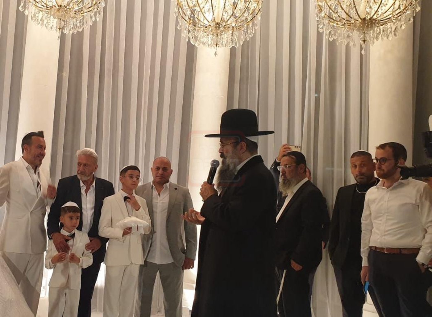הארמון שחסום לזרים | 'זופניק בכיכר' עם כל התמונות, הנייעס והחשיפות של השבוע