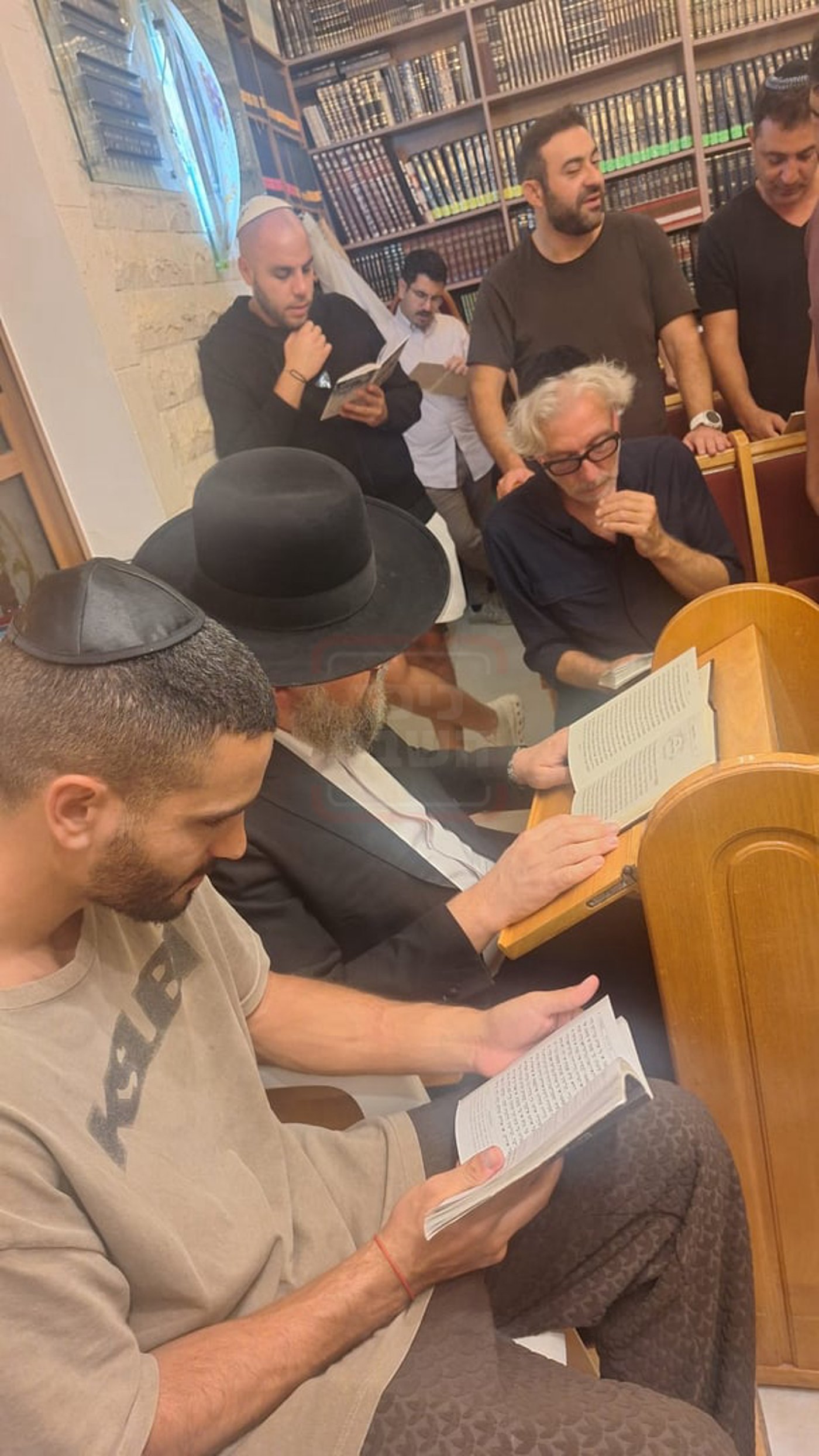 הארמון שחסום לזרים | 'זופניק בכיכר' עם כל התמונות, הנייעס והחשיפות של השבוע