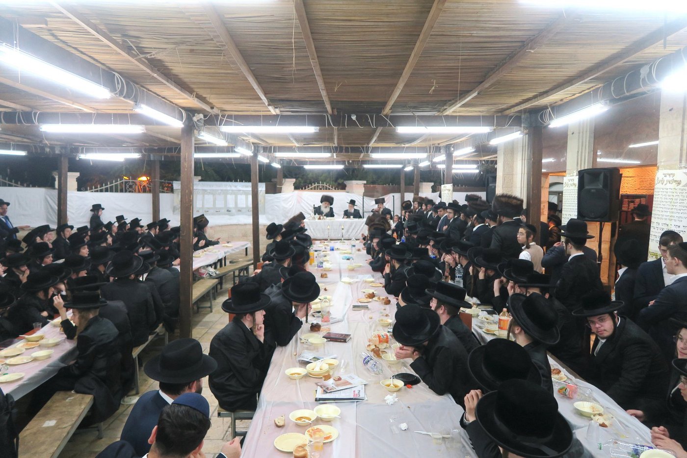 שמחת בית השואבה בחצה"ק דושינסקיא