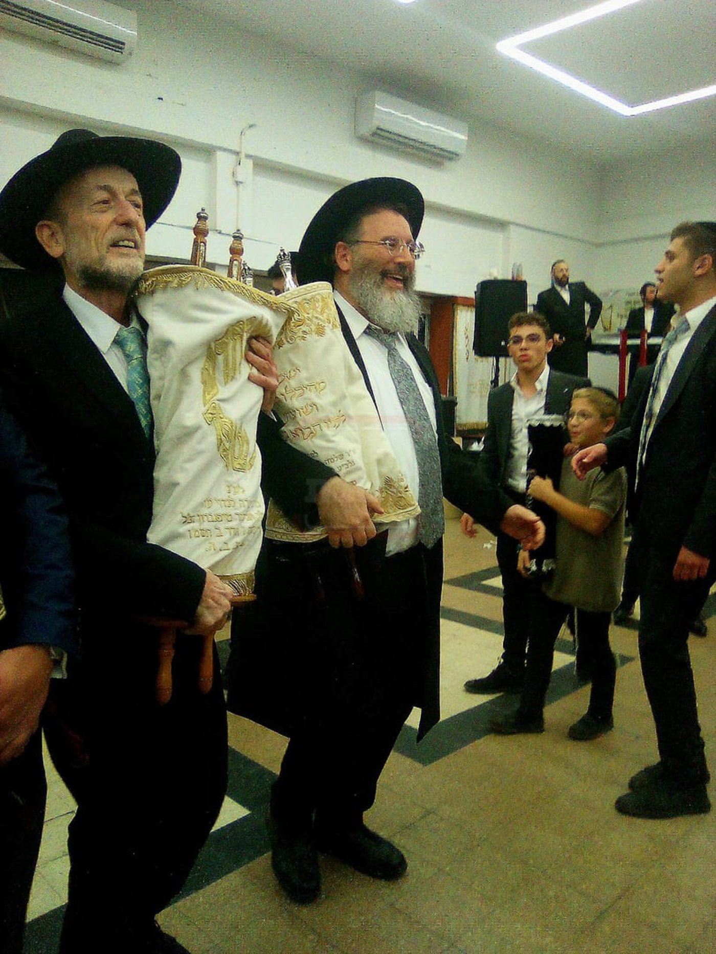 הטיסה החשאית לארה"ב | 'זופניק בכיכר' עם כל התמונות, הנייעס והחשיפות של השבוע