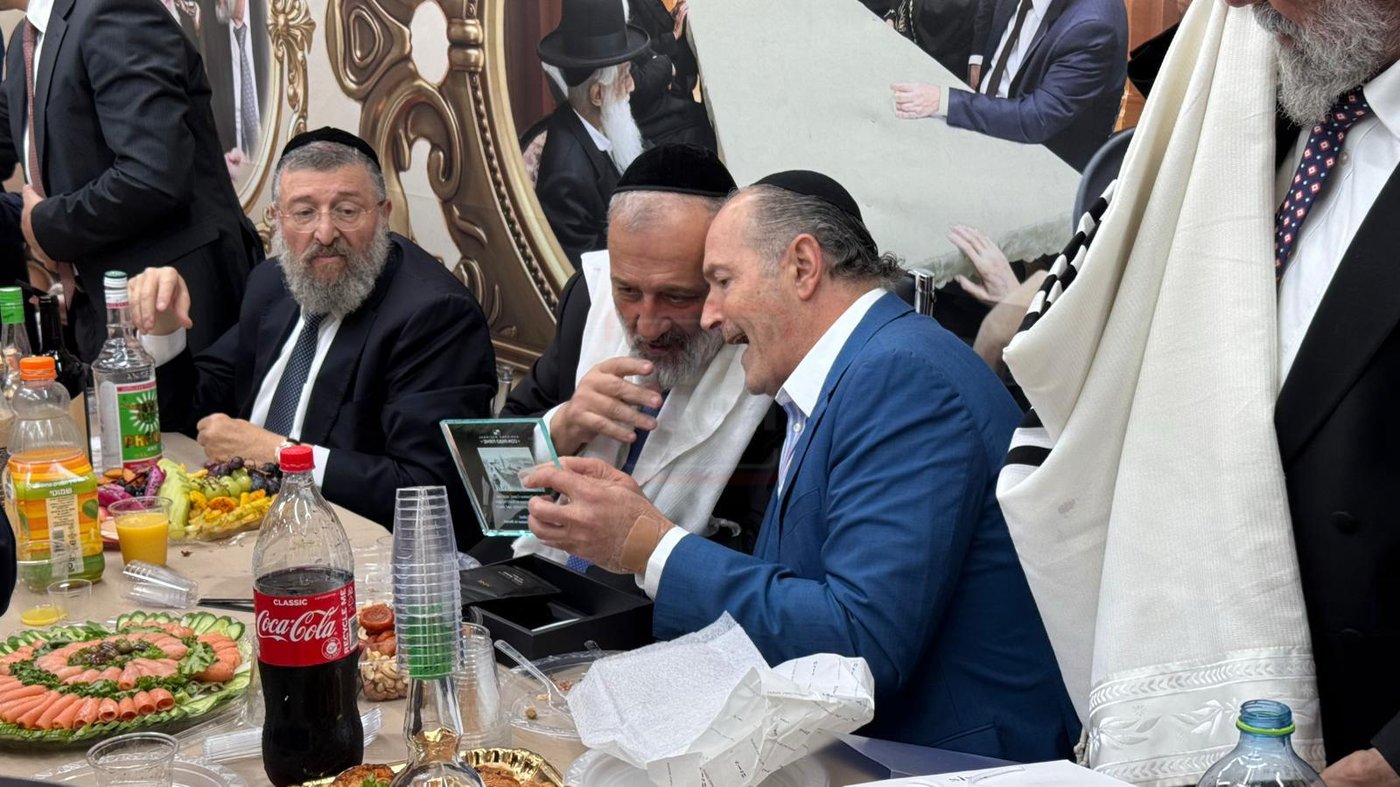 הטיסה החשאית לארה"ב | 'זופניק בכיכר' עם כל התמונות, הנייעס והחשיפות של השבוע