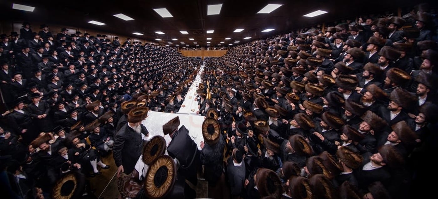 סוכות - הושענא רבה ומוצאי שמחת תורה בחצה"ק צאנז קלויזנבורג