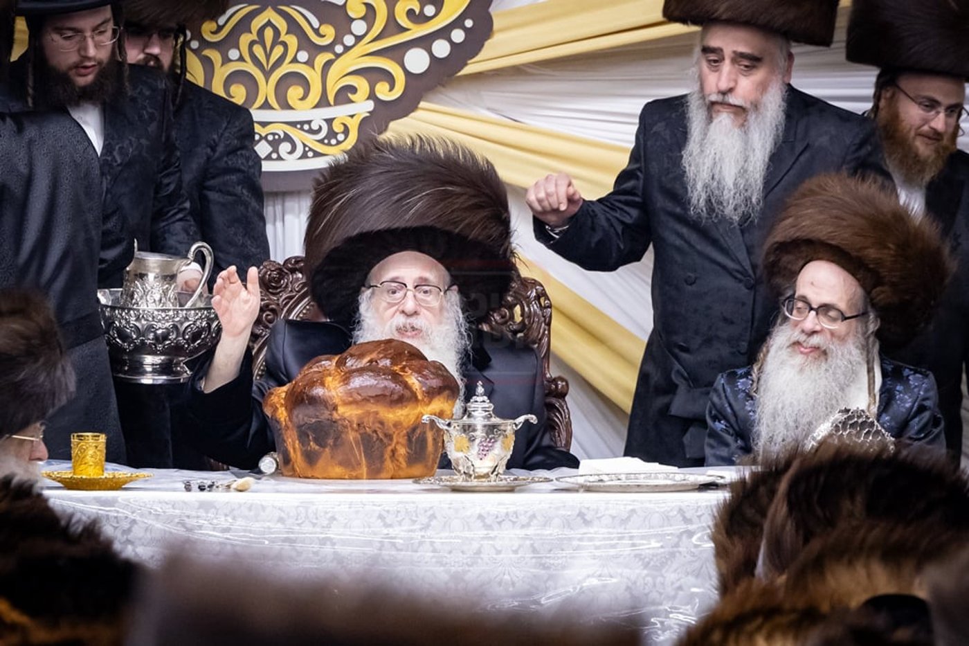 סוכות - הושענא רבה ומוצאי שמחת תורה בחצה"ק צאנז קלויזנבורג