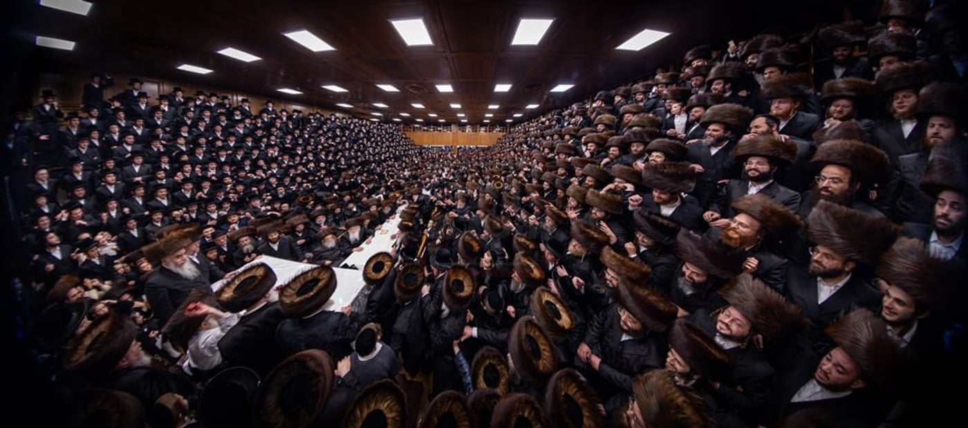 סוכות - הושענא רבה ומוצאי שמחת תורה בחצה"ק צאנז קלויזנבורג