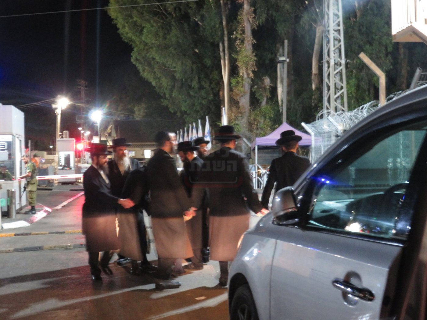 מעמד האדיר של קבלת פנים לאסיר הרב אריה מרדכי רבינוביץ 