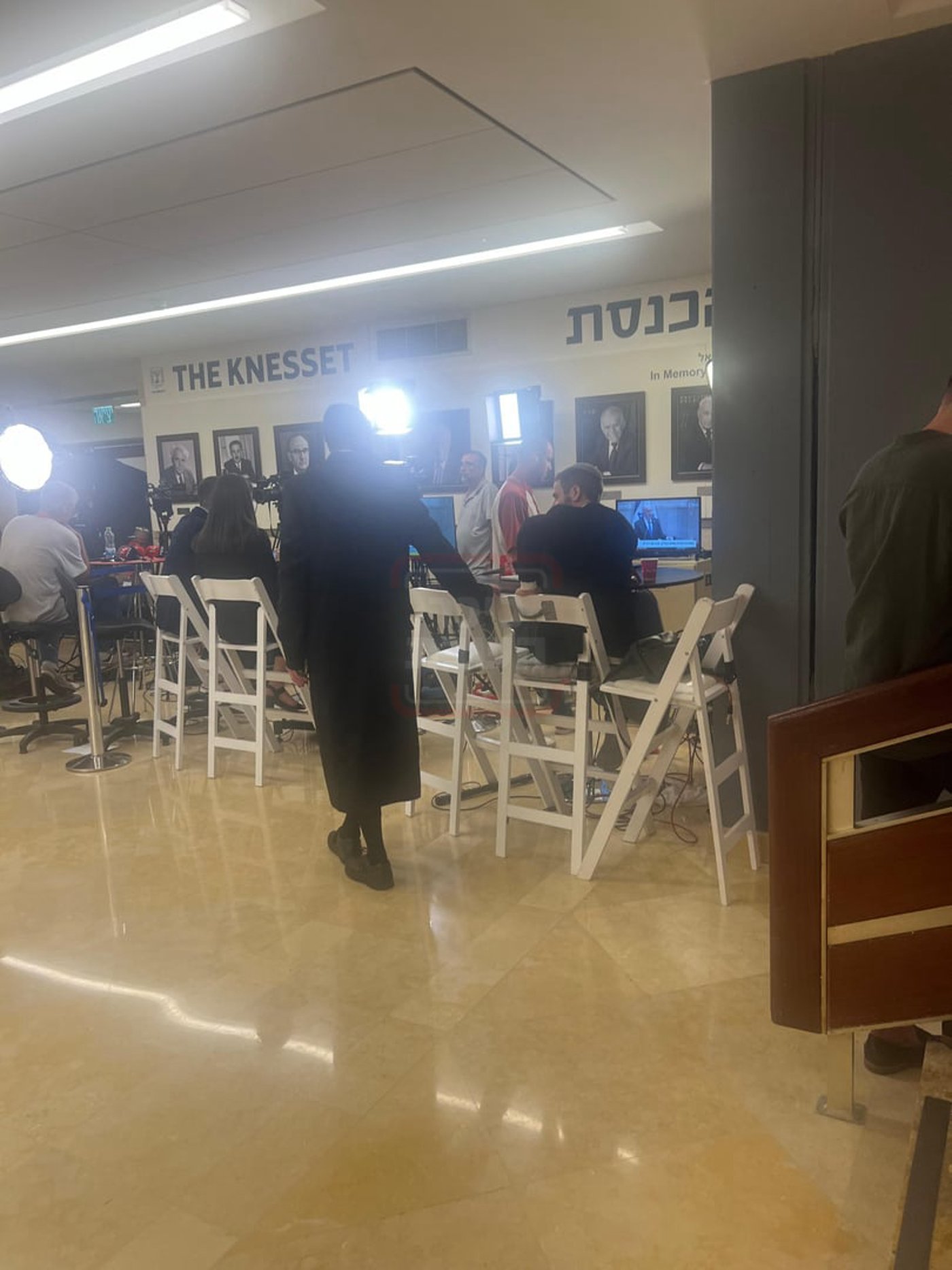 הנגיד שהתפלפל עם ראש הישיבה | 'זופניק בכיכר' עם כל התמונות, הנייעס והחשיפות של השבוע