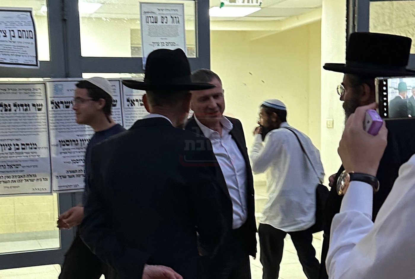 הנגיד שהתפלפל עם ראש הישיבה | 'זופניק בכיכר' עם כל התמונות, הנייעס והחשיפות של השבוע