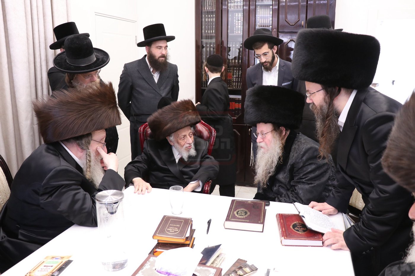 ברית בשמחת הברית בחצרות קוזמיר - ביאלה - קופיטשניץ - לעלוב בית שמש