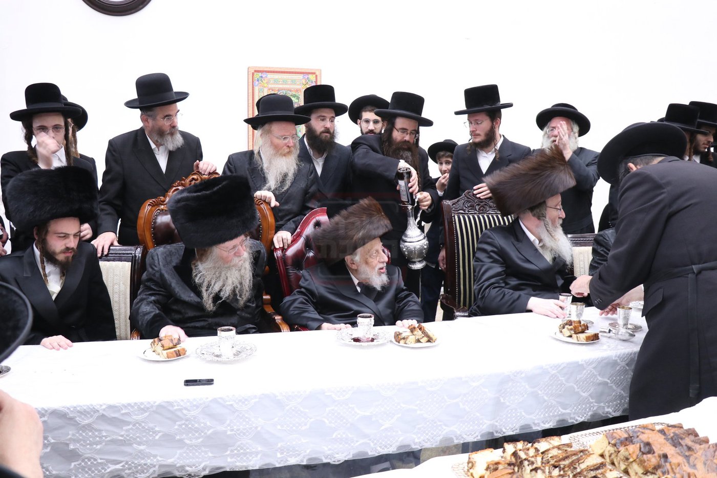 ברית בשמחת הברית בחצרות קוזמיר - ביאלה - קופיטשניץ - לעלוב בית שמש