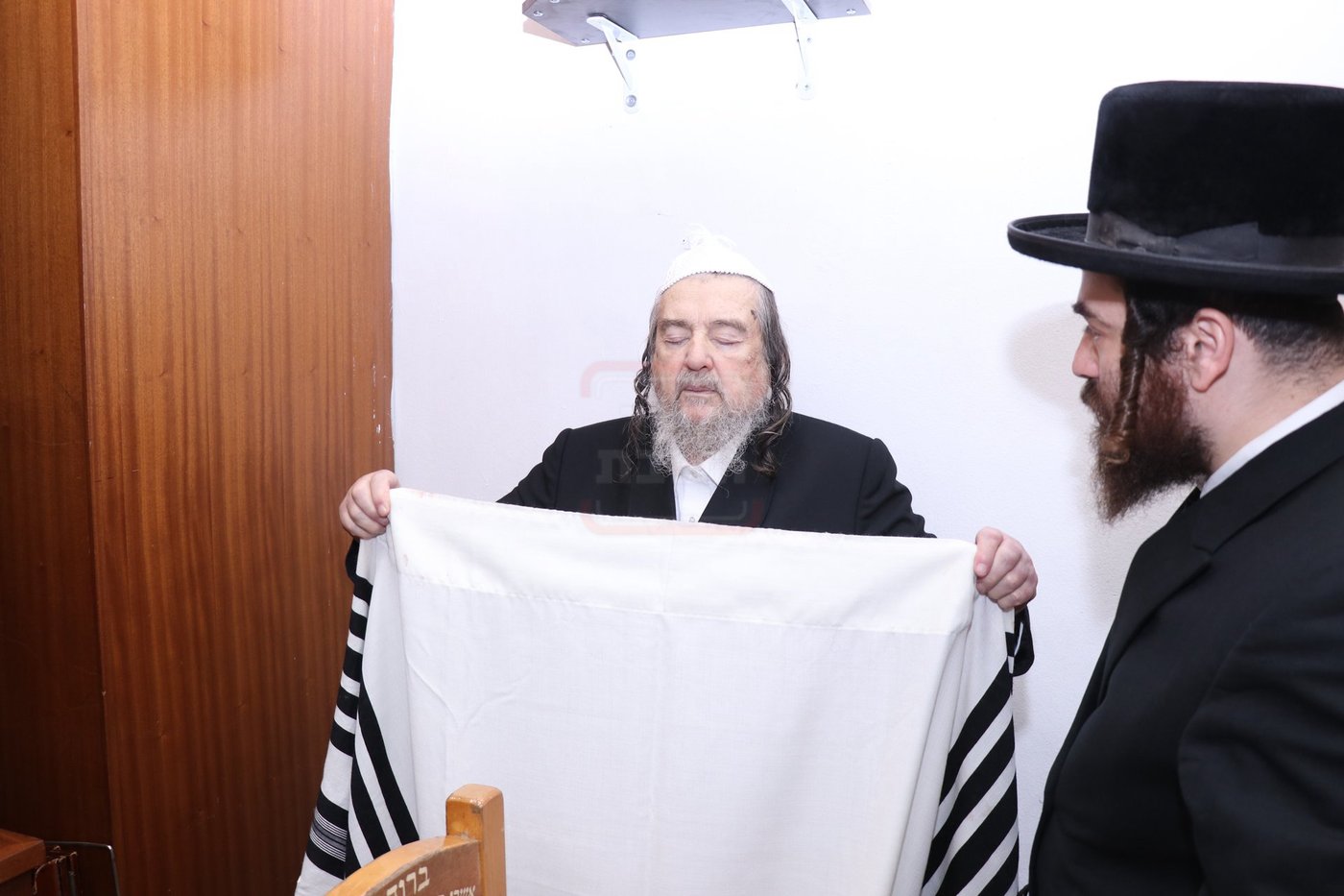 ברית בשמחת הברית בחצרות קוזמיר - ביאלה - קופיטשניץ - לעלוב בית שמש