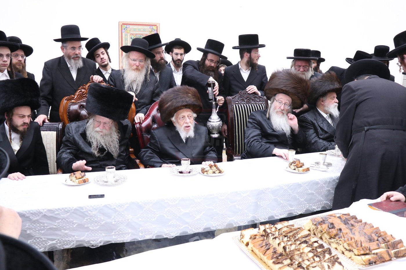 ברית בשמחת הברית בחצרות קוזמיר - ביאלה - קופיטשניץ - לעלוב בית שמש