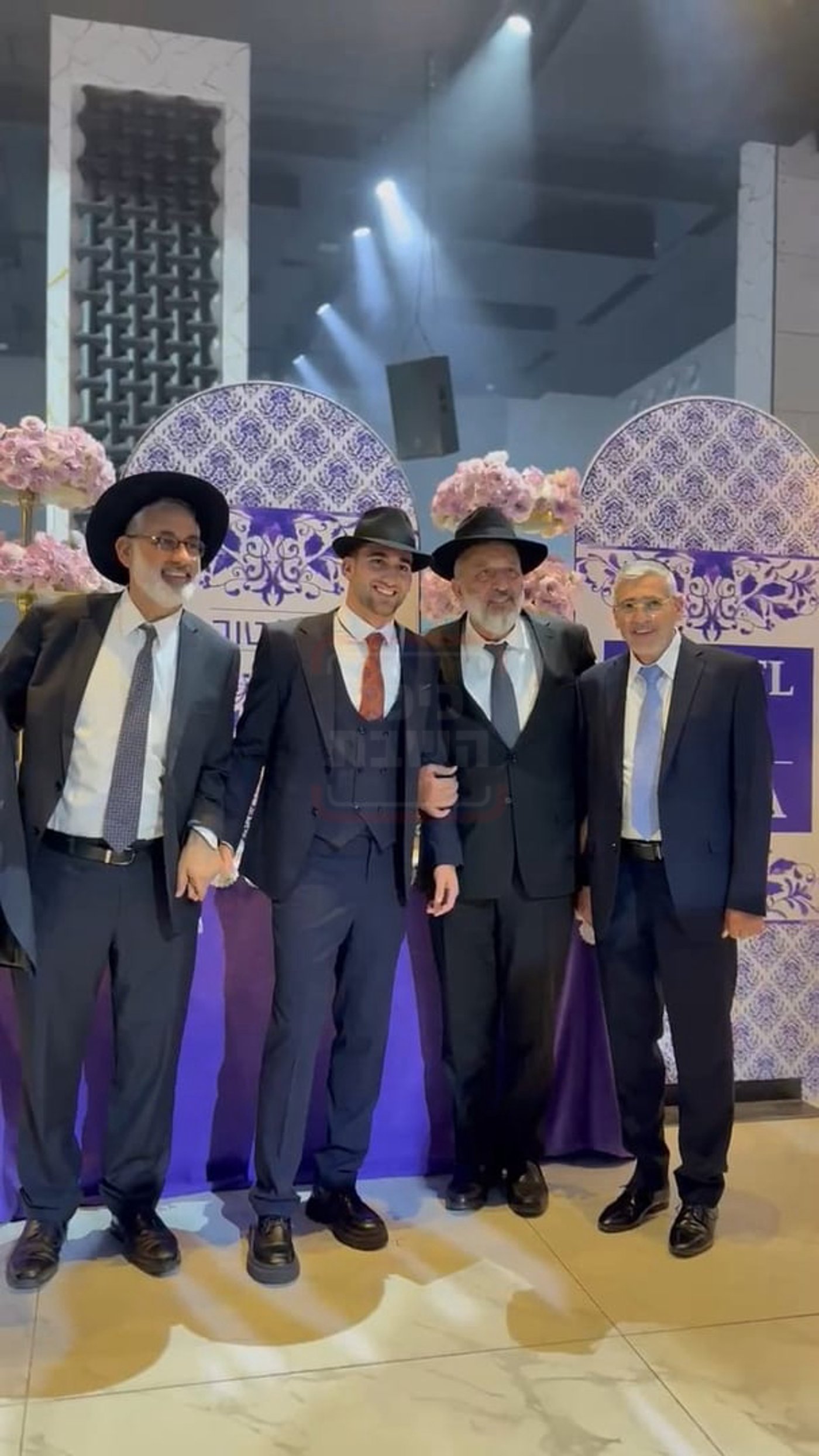 ה"חמור" שזכה ל"ימים" | 'זופניק בכיכר' עם כל התמונות, הנייעס והחשיפות של השבוע