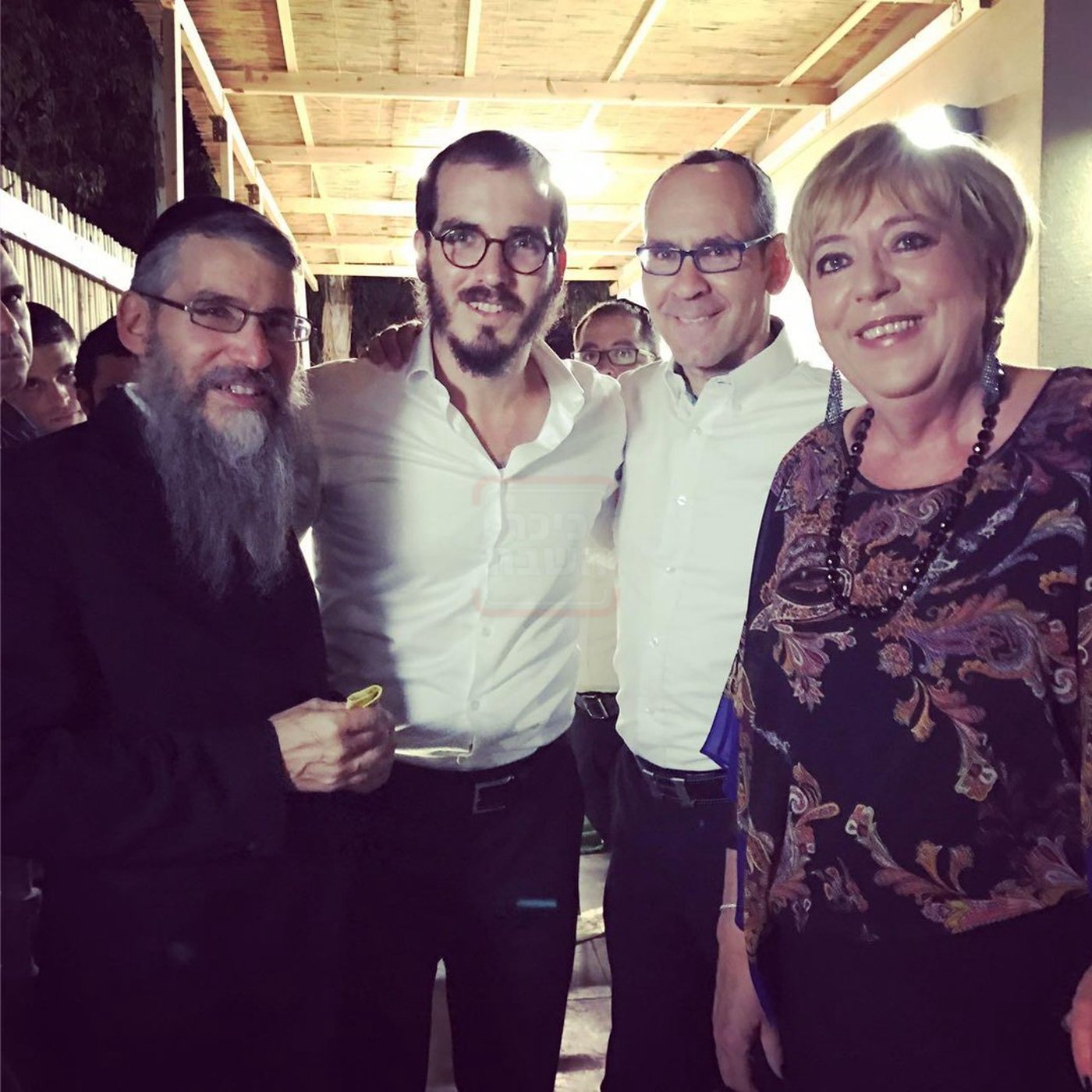 ה"חמור" שזכה ל"ימים" | 'זופניק בכיכר' עם כל התמונות, הנייעס והחשיפות של השבוע