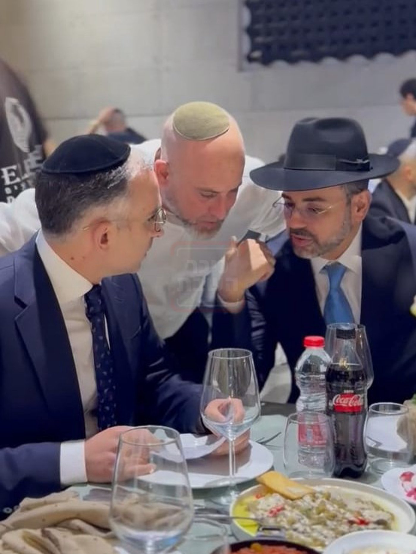 ה"חמור" שזכה ל"ימים" | 'זופניק בכיכר' עם כל התמונות, הנייעס והחשיפות של השבוע