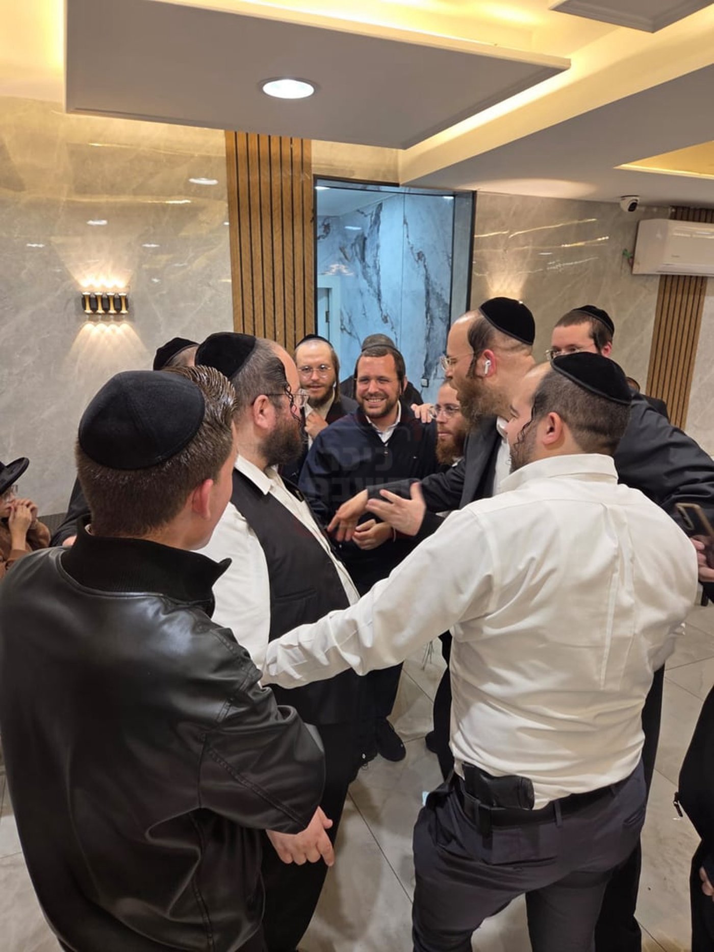 ה"חמור" שזכה ל"ימים" | 'זופניק בכיכר' עם כל התמונות, הנייעס והחשיפות של השבוע