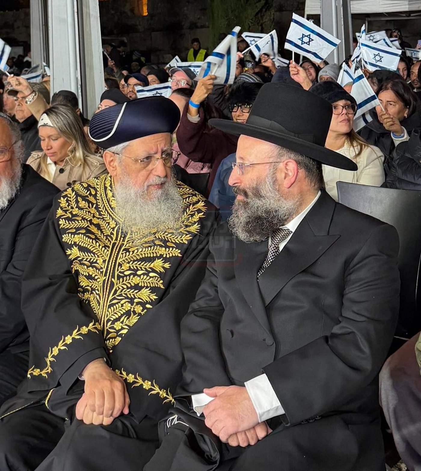 ה"חמור" שזכה ל"ימים" | 'זופניק בכיכר' עם כל התמונות, הנייעס והחשיפות של השבוע