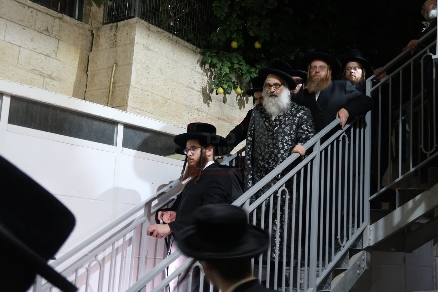 האדמו"ר מסאטמר בביקור אצל האדמו"ר מויז'ניץ בית שמש