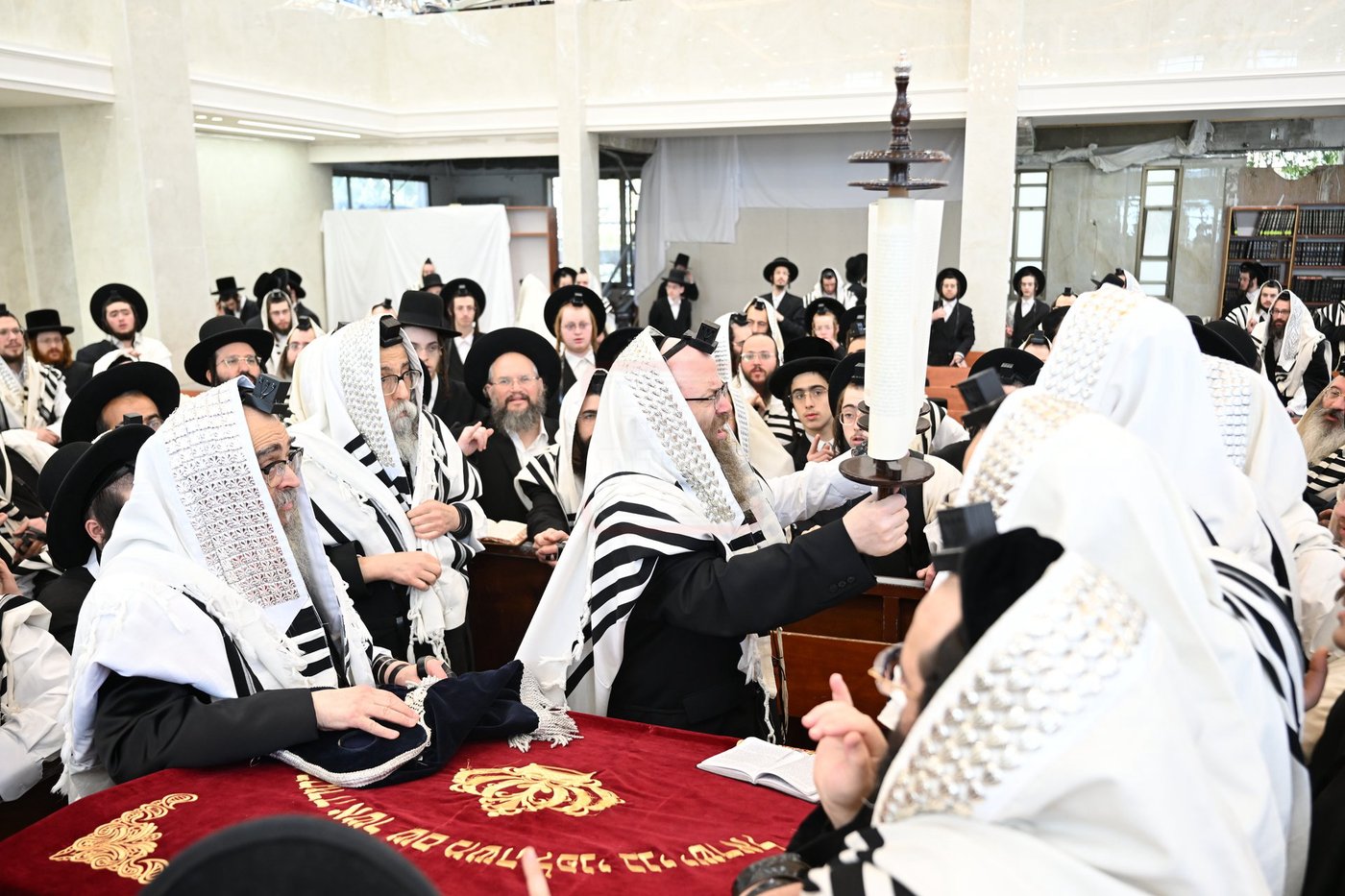 האדמו"ר מסאטמר בביקור בבני ברק