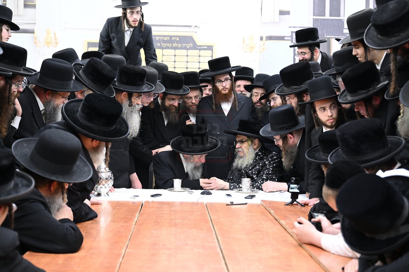 האדמו"ר מסאטמר בביקור אצל רבני ב"ב