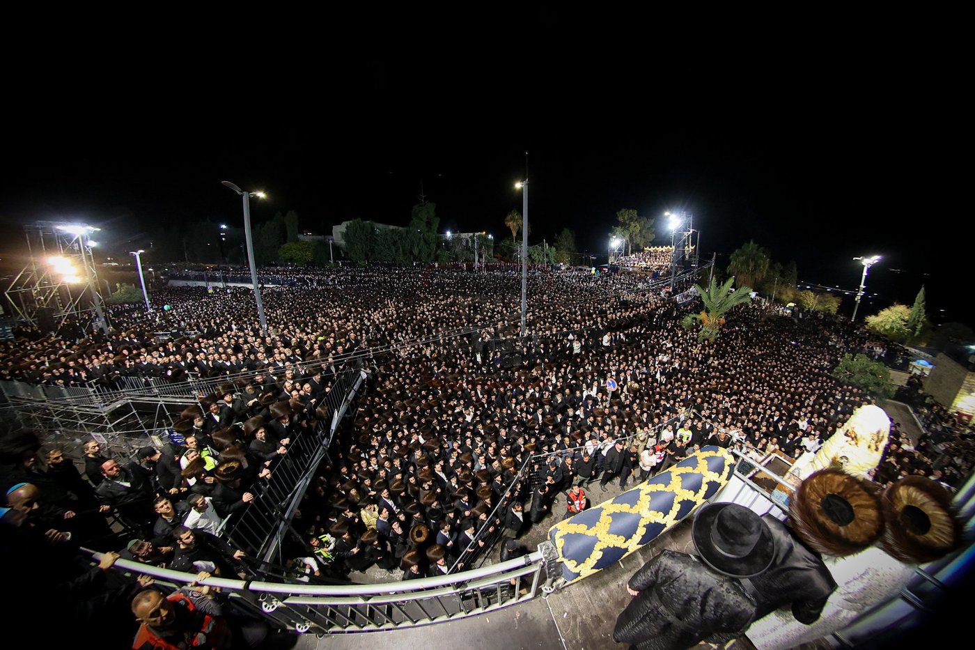 האדמו"ר מסאטמר בהדלקה במירון