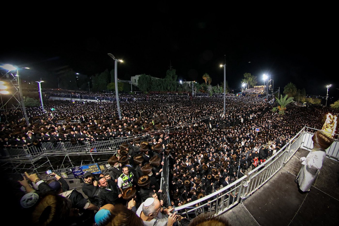 האדמו"ר מסאטמר בהדלקה במירון