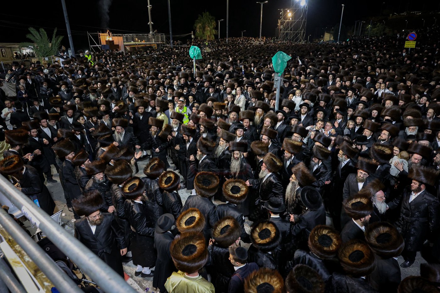 האדמו"ר מסאטמר בהדלקה במירון