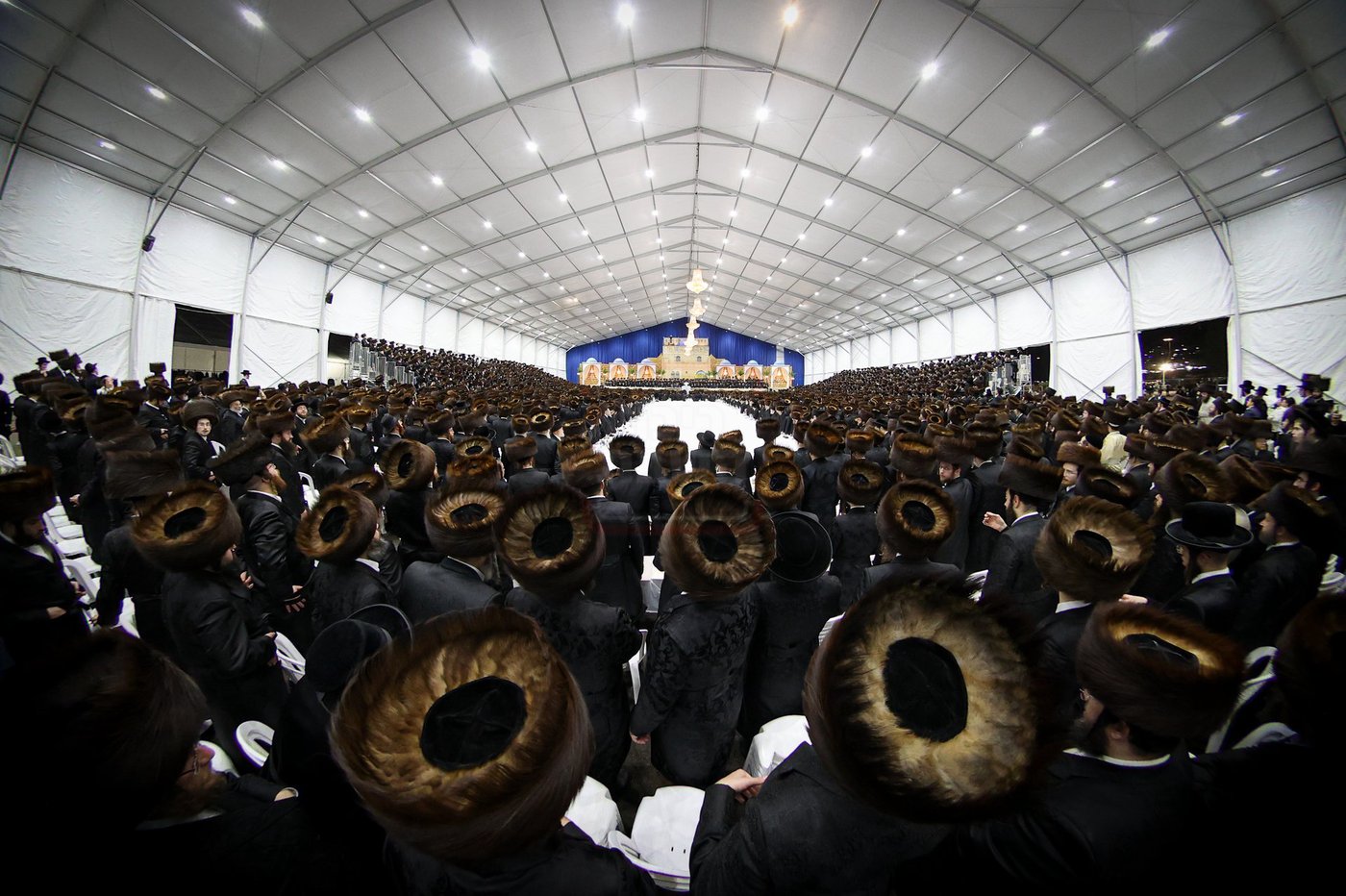 האדמו"ר מסאטמר בסעודה שלישית במירון