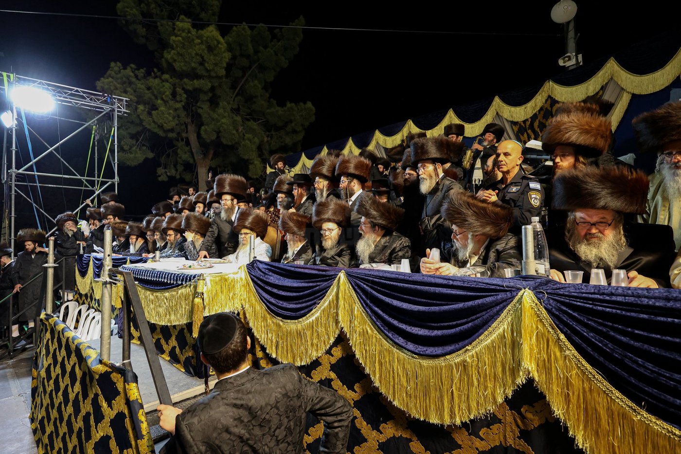 האדמו"ר מסאטמר בהדלקה במירון