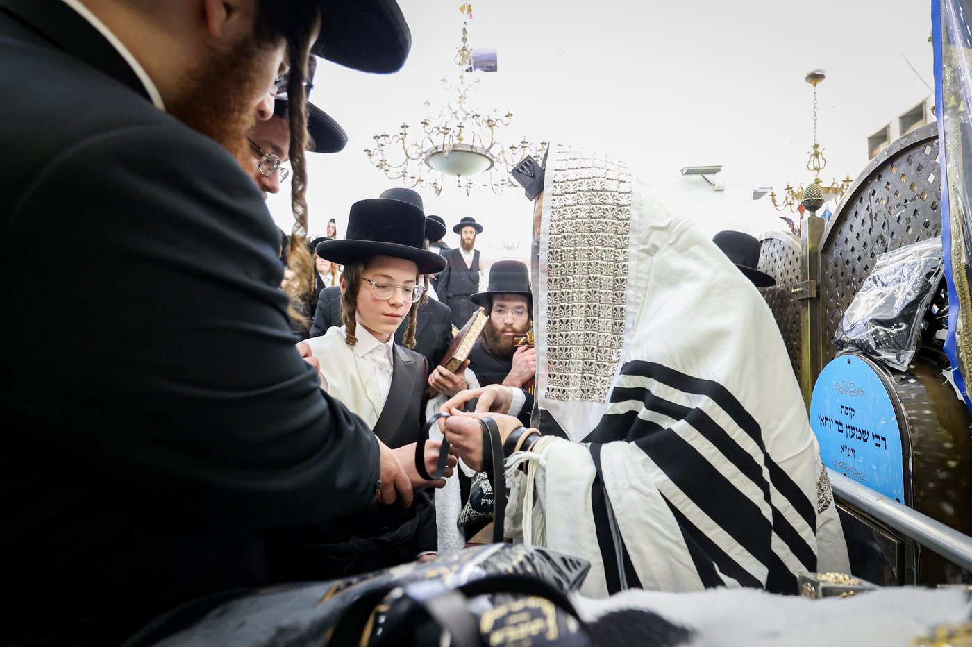 האדמו"ר מסאטמר בתפילת שחרית במירון