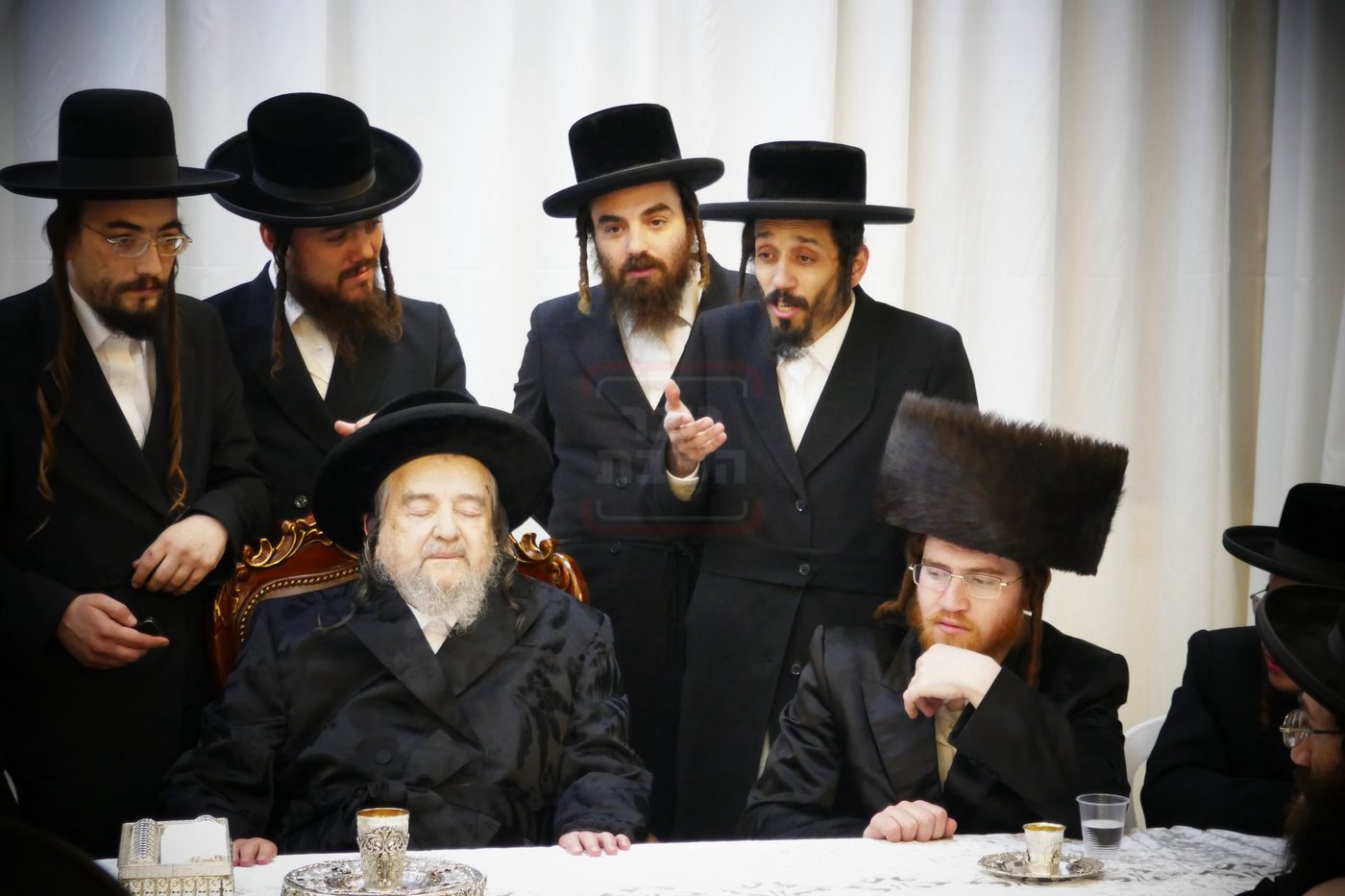 קבלת הפנים לאברך האסיר ר' אלעזר צדוק קויפמן אצל הגה"צ רבי יעקב מאיר שכטר