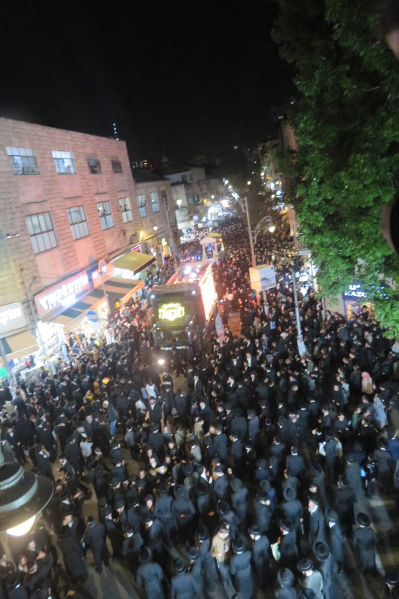 קבלת הפנים לאברך האסיר ר' אלעזר צדוק קויפמן