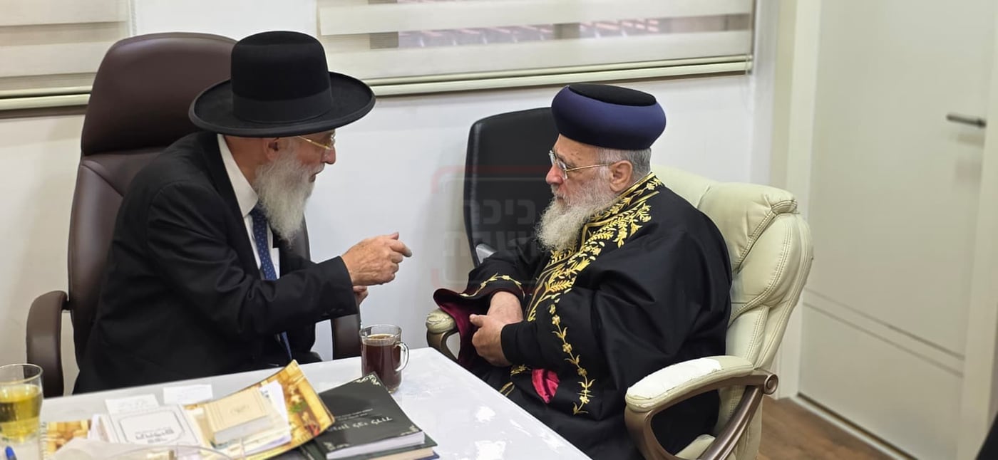 האדמו"ר שניסה לרקוד עם בנו | 'זופניק בכיכר' עם כל התמונות, הנייעס והחשיפות של השבוע