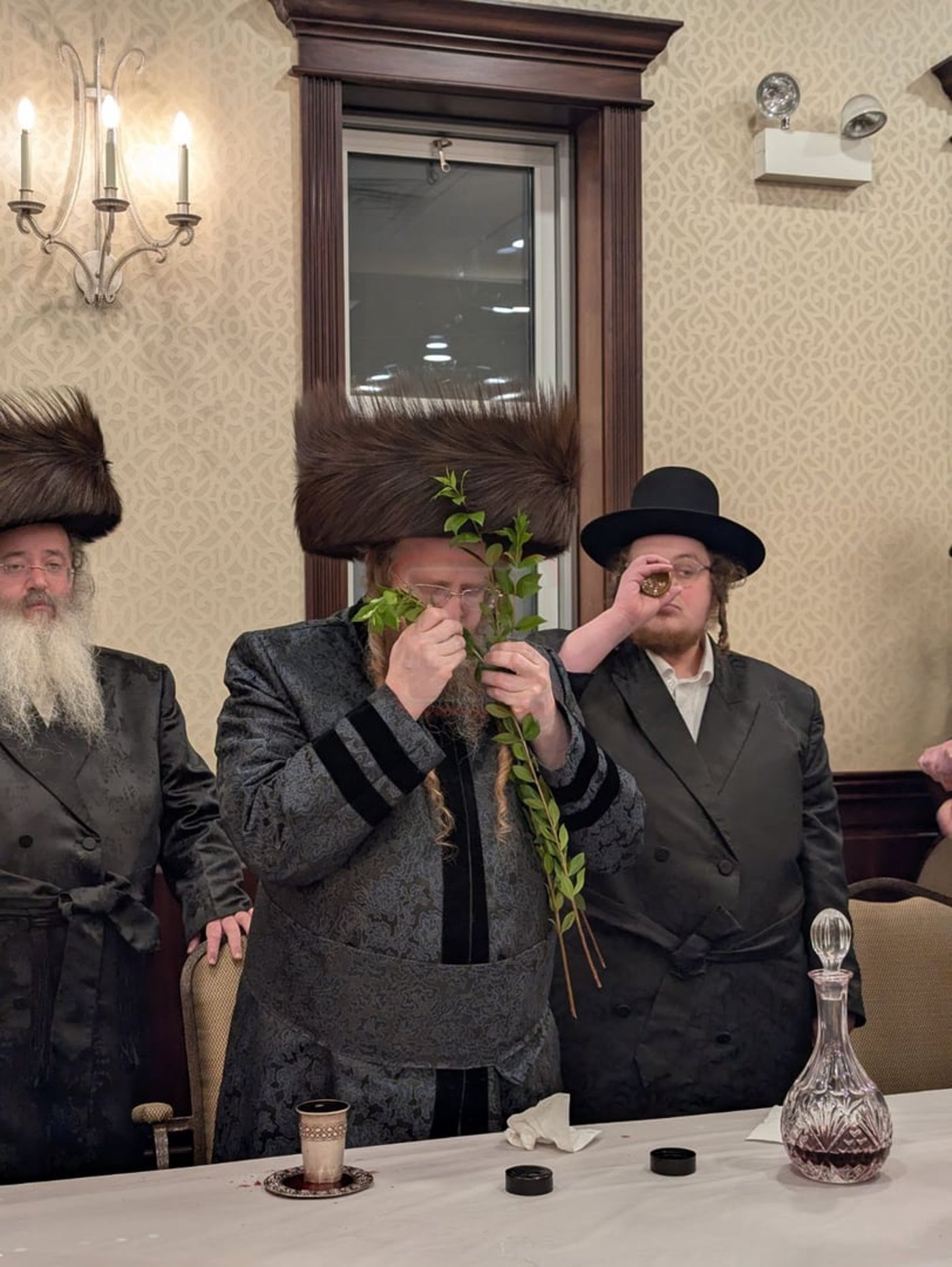 האדמו"ר משומרי אמונים בביקור בשיקאגו