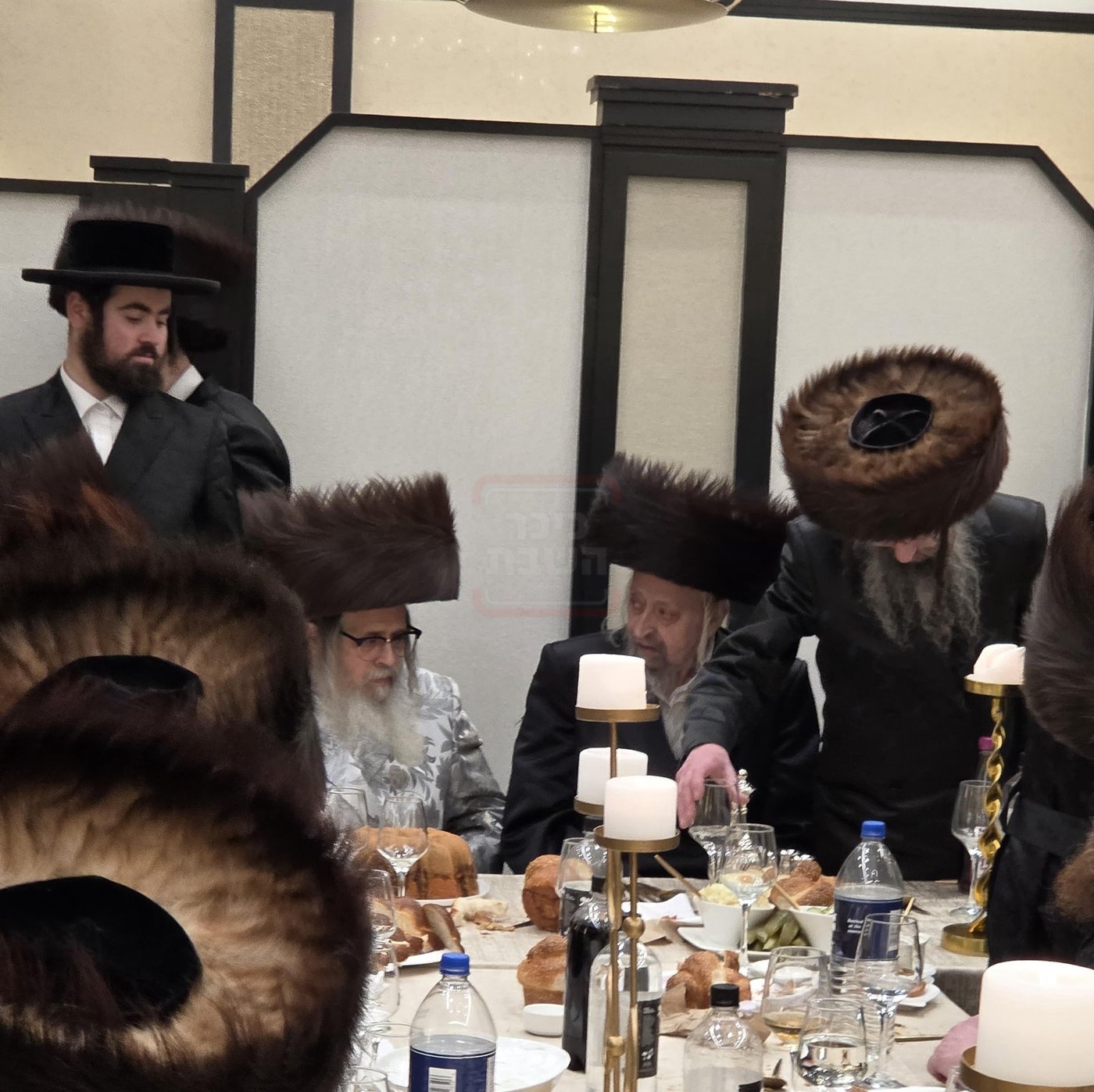 האדמו"ר שניסה לרקוד עם בנו | 'זופניק בכיכר' עם כל התמונות, הנייעס והחשיפות של השבוע