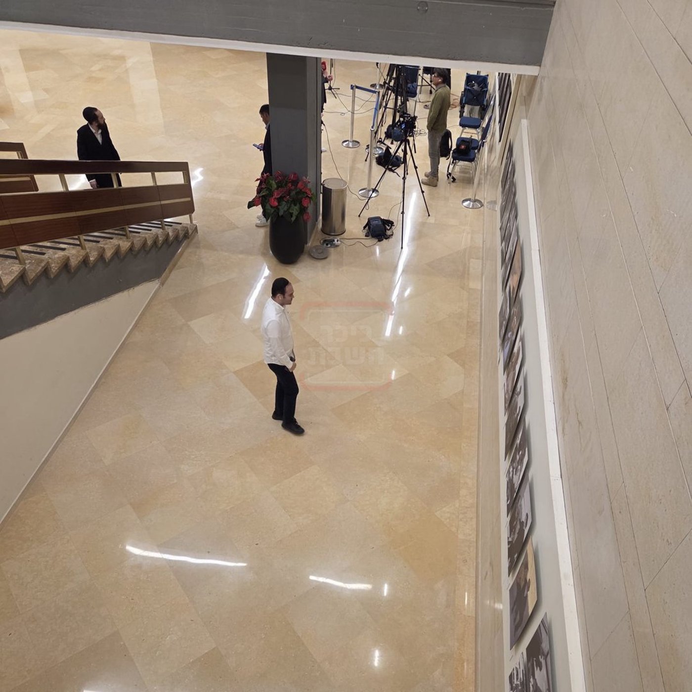 האדמו"ר שניסה לרקוד עם בנו | 'זופניק בכיכר' עם כל התמונות, הנייעס והחשיפות של השבוע