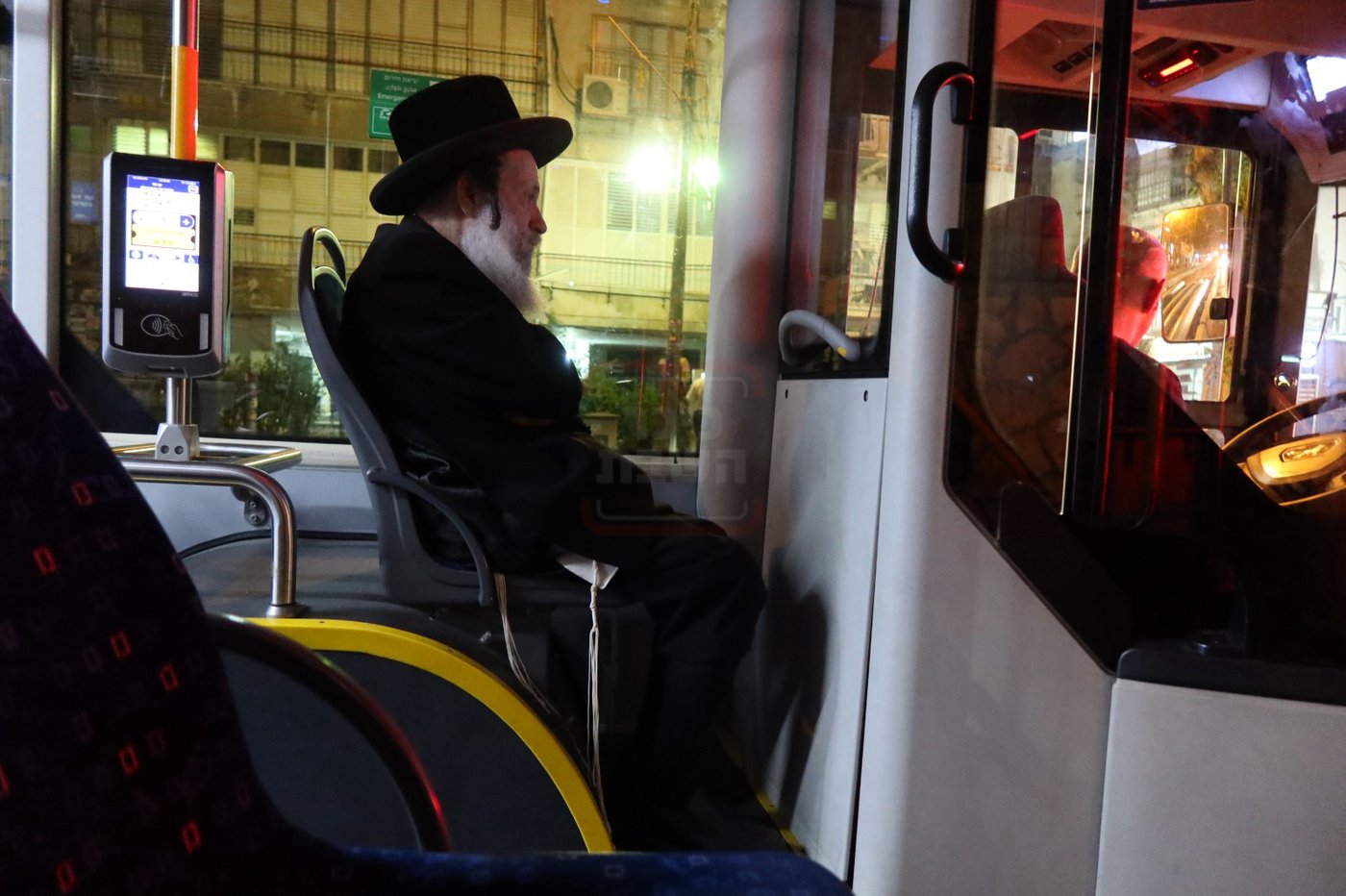 האדמו"ר שניסה לרקוד עם בנו | 'זופניק בכיכר' עם כל התמונות, הנייעס והחשיפות של השבוע