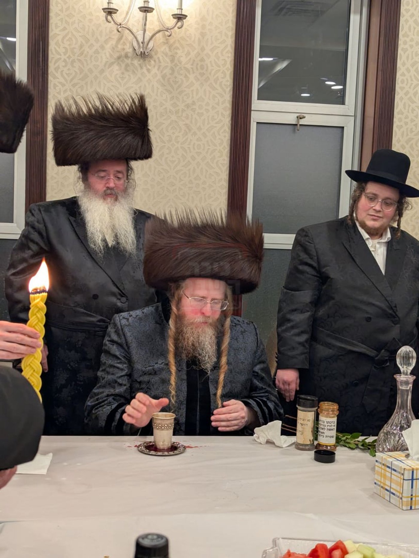 האדמו"ר משומרי אמונים בביקור בשיקאגו