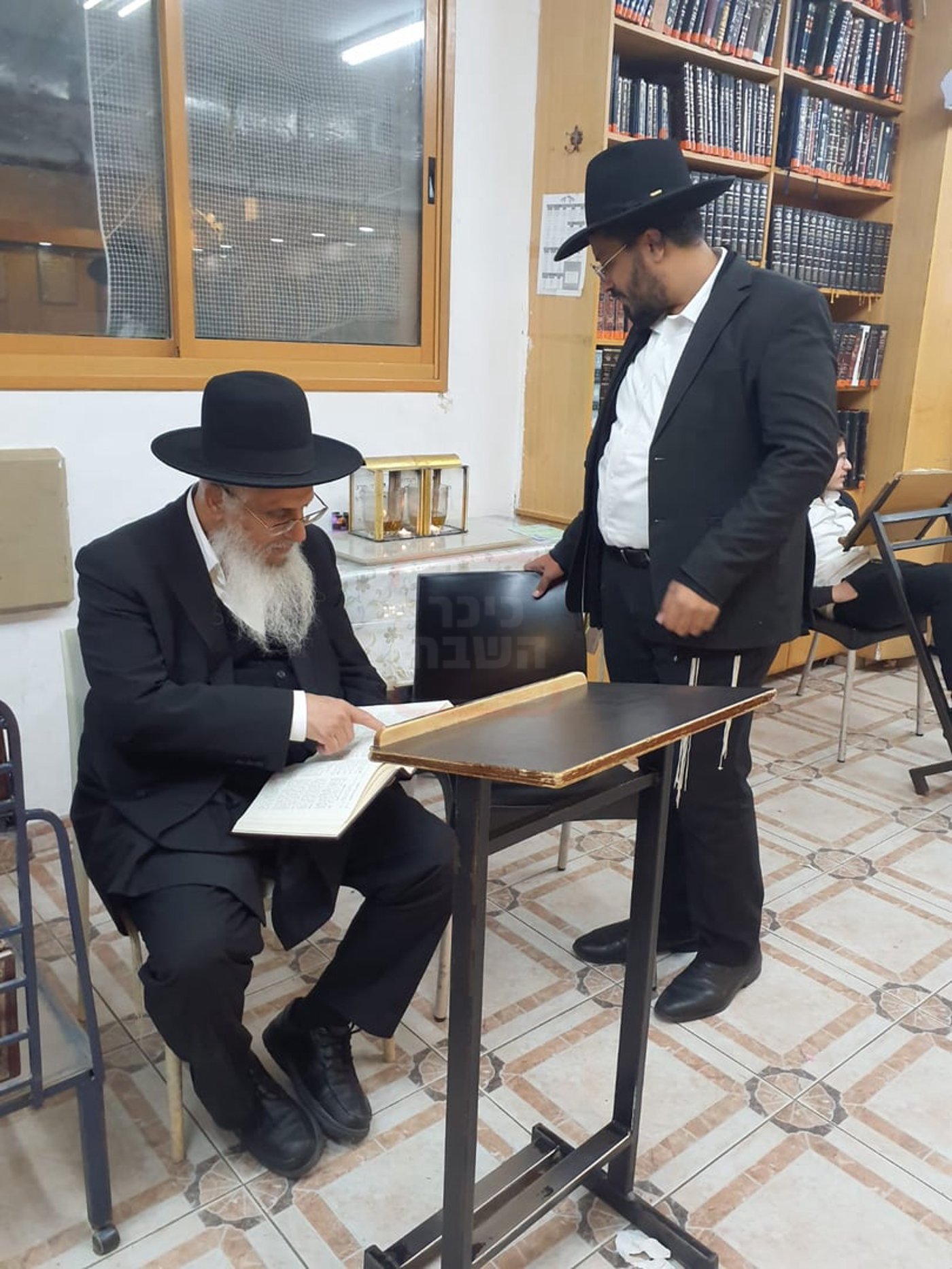 האדמו"ר שניסה לרקוד עם בנו | 'זופניק בכיכר' עם כל התמונות, הנייעס והחשיפות של השבוע