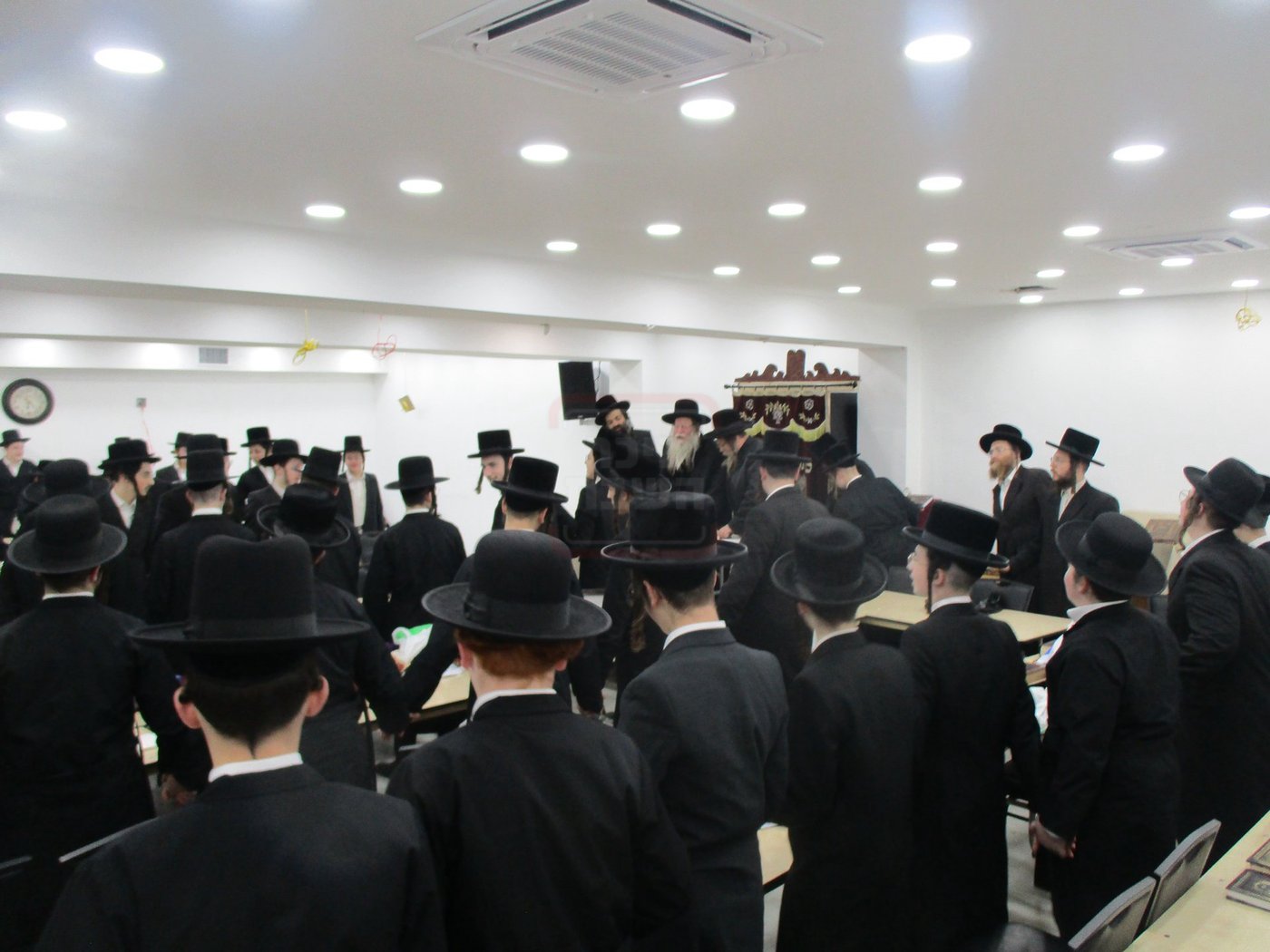 האדמו"ר מקוזמיר בביקור בארה"ב