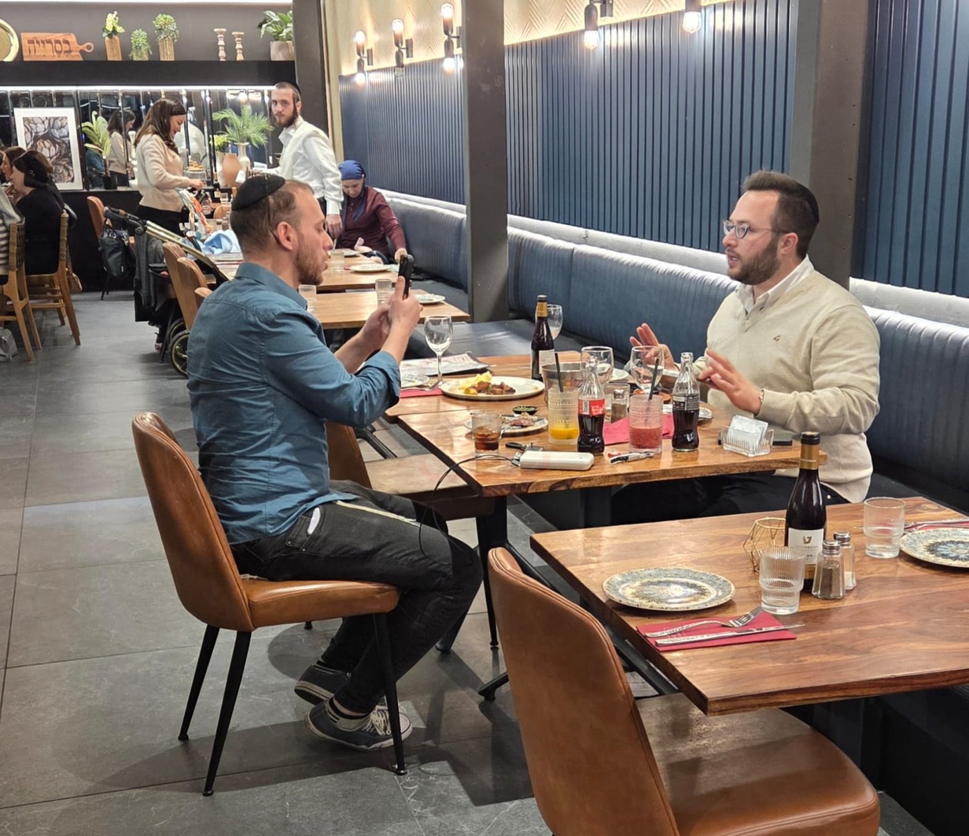 ההרצאה של ראש השב"כ בתלמוד תורה | 'זופניק בכיכר' עם כל התמונות, הנייעס והחשיפות של השבוע