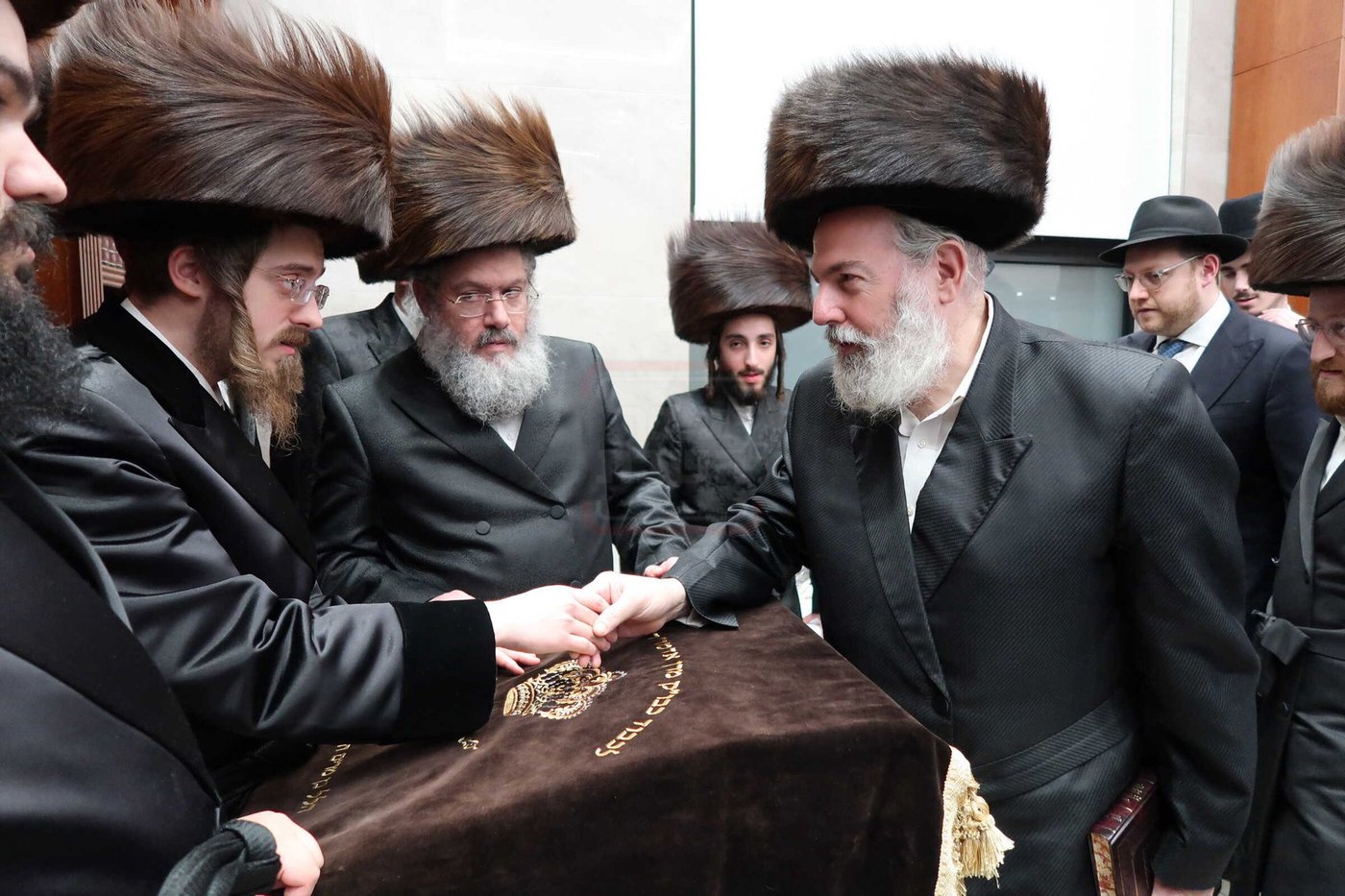 מוצאי שב"ק בצל האדמו"ר מסאדיגורה בלייקווד