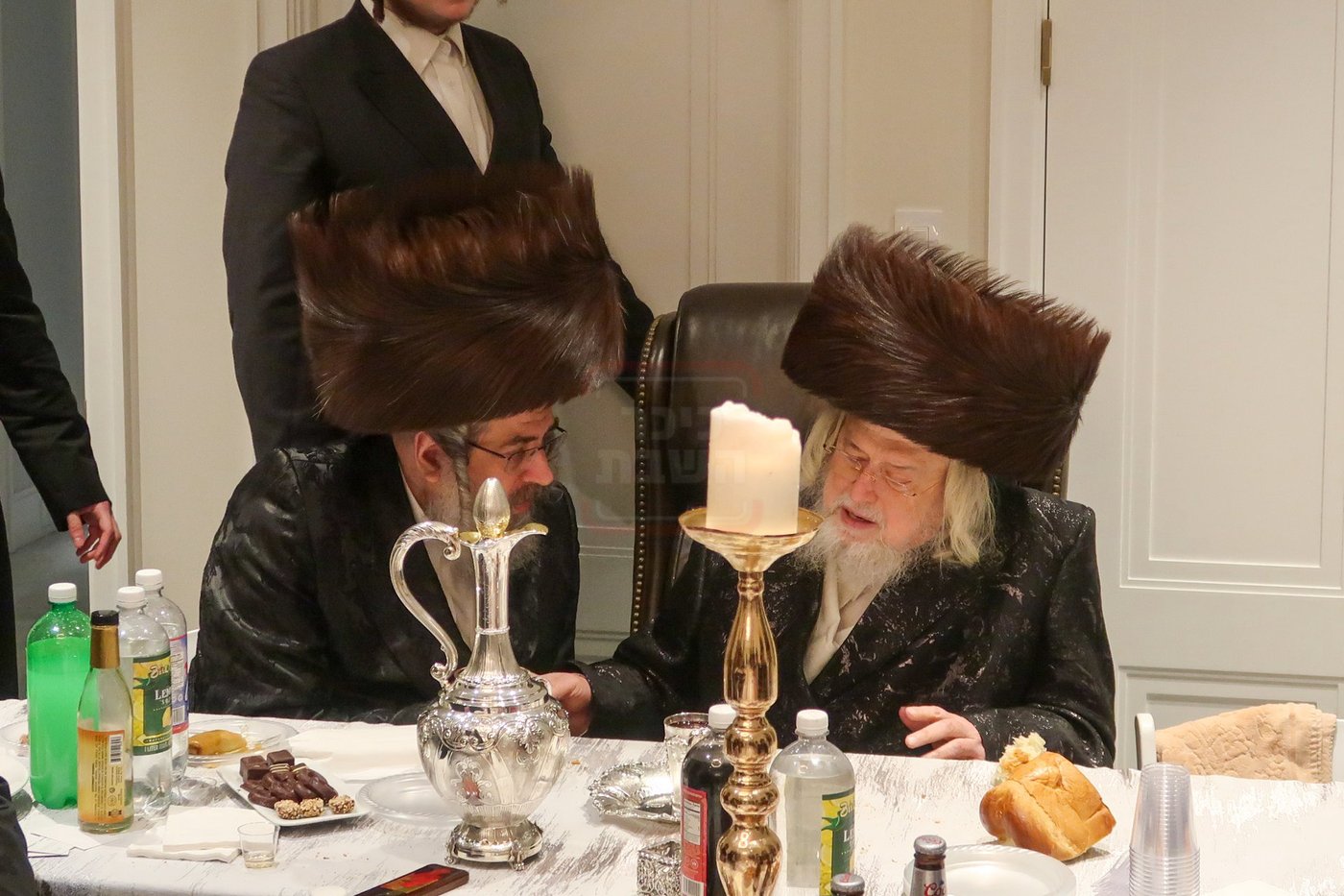 שמחת הוואכט נאכט והברית בחצרות מונקאטש - וויען 