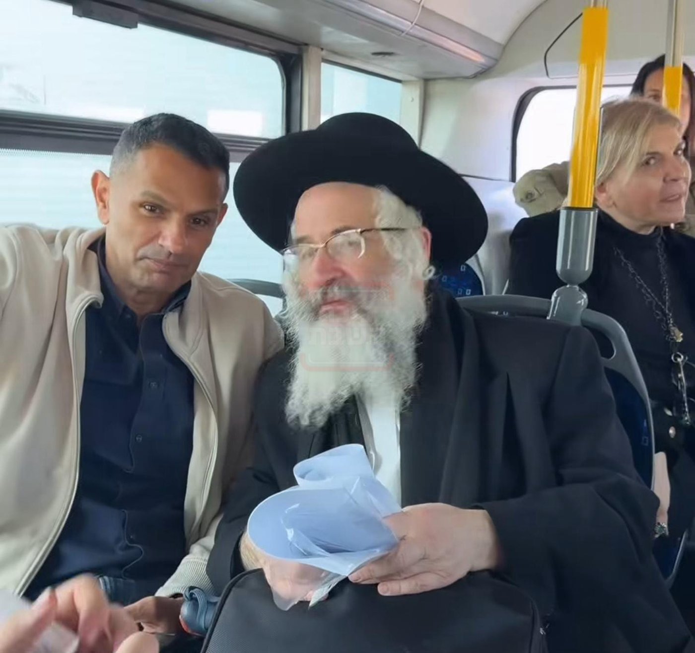 ההרצאה של ראש השב"כ בתלמוד תורה | 'זופניק בכיכר' עם כל התמונות, הנייעס והחשיפות של השבוע