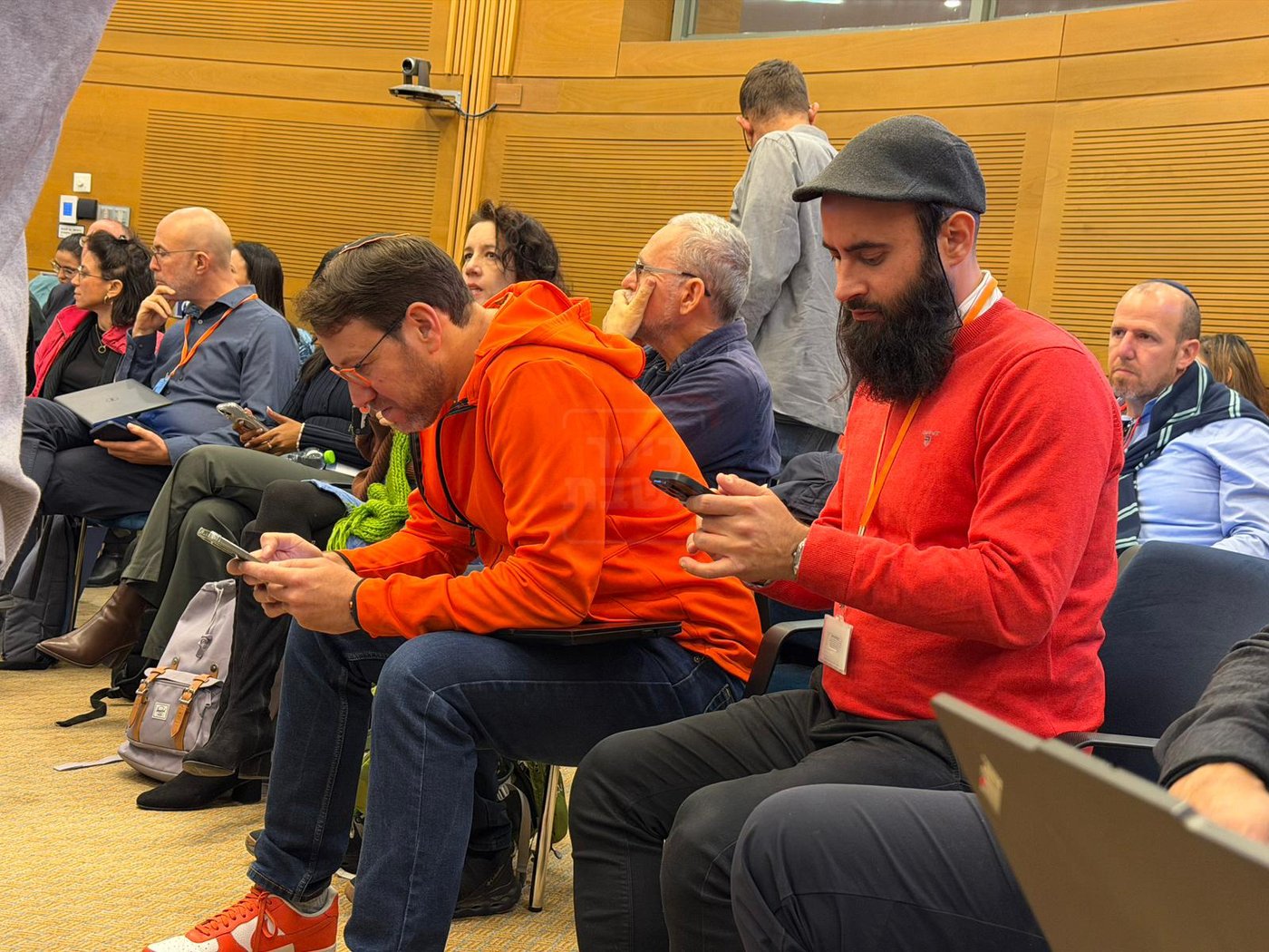 ההרצאה של ראש השב"כ בתלמוד תורה | 'זופניק בכיכר' עם כל התמונות, הנייעס והחשיפות של השבוע