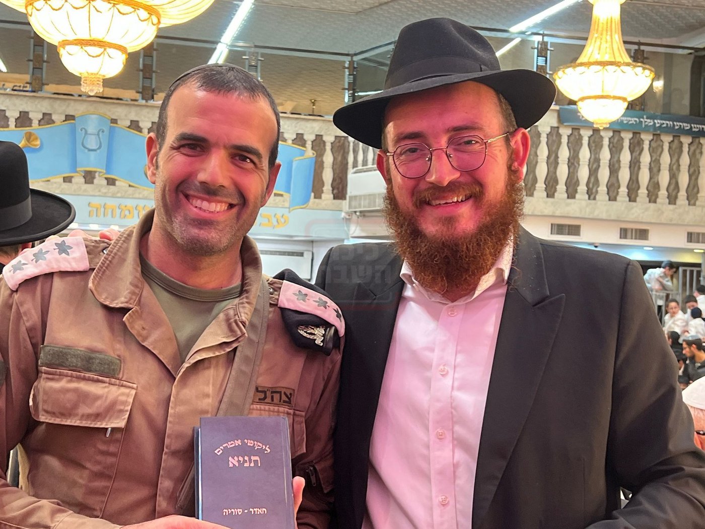 ההרצאה של ראש השב"כ בתלמוד תורה | 'זופניק בכיכר' עם כל התמונות, הנייעס והחשיפות של השבוע