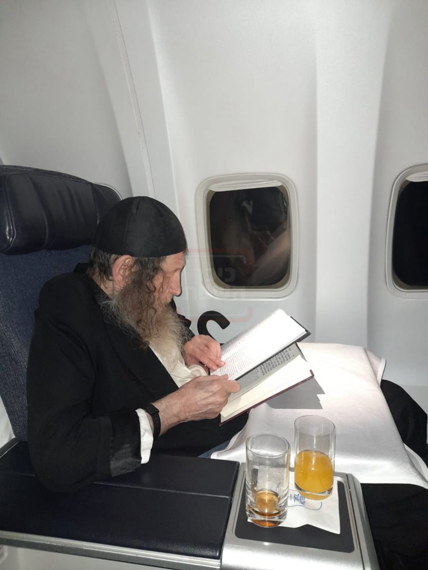 ההרצאה של ראש השב"כ בתלמוד תורה | 'זופניק בכיכר' עם כל התמונות, הנייעס והחשיפות של השבוע