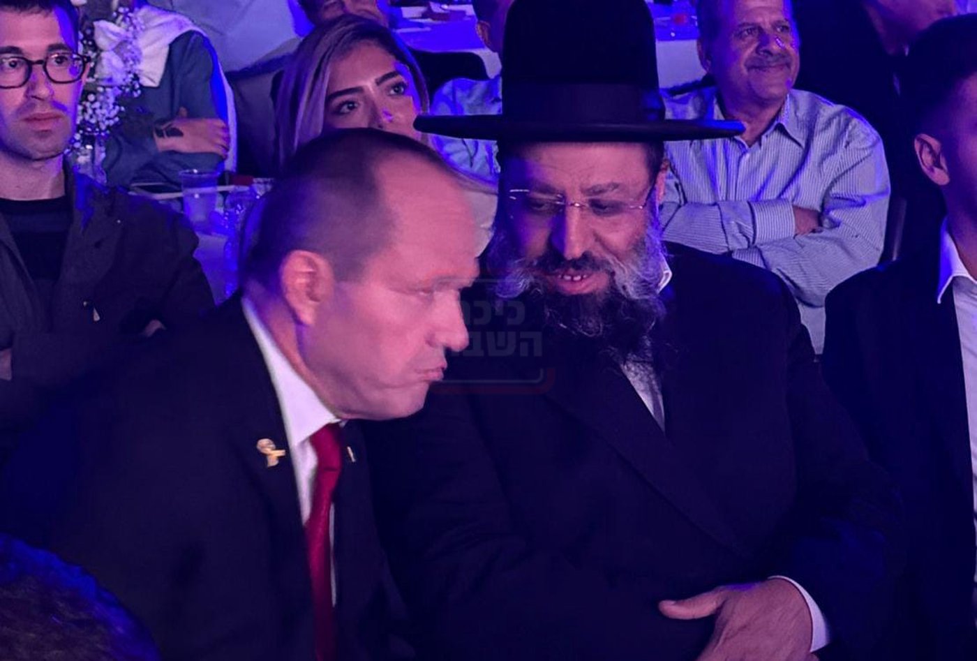 ההרצאה של ראש השב"כ בתלמוד תורה | 'זופניק בכיכר' עם כל התמונות, הנייעס והחשיפות של השבוע