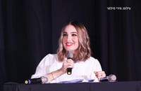 אמא מנצחת הכל, "צחוקורונה מיוזיקורונה" בהפקת והגשת יעל צין