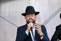 מנדי ווארש בסינגל חדש: "שיר הדלקה"