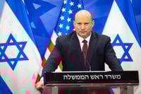 רה"מ בנט. ישר 'בורח' להאשמת נתניהו